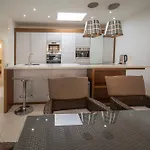 Apartment Seagulls Melody C-208