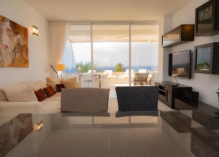 Seagulls Melody C-208 Апартаменти *